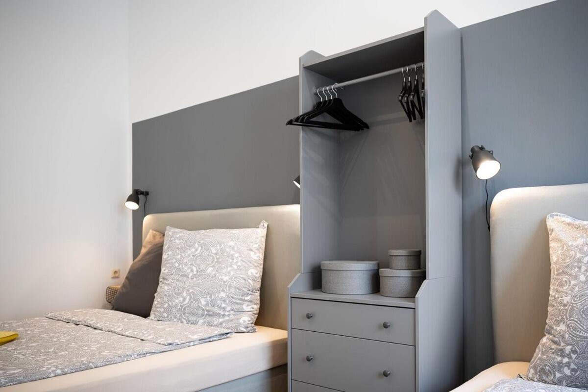 Big Central Apartment Near Rotkreuzplatz With 3 Bedroom For 12 Pax Monaco di Baviera Esterno foto